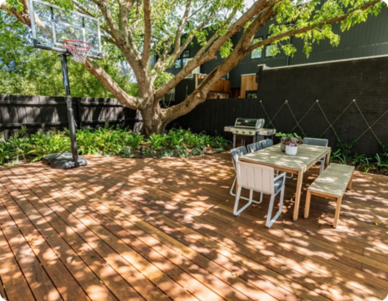Code-compliant timber deck at Bay Road Sandringham